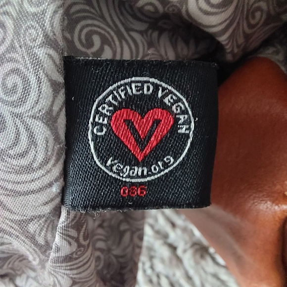 GUC UrbanExpressions Maisy Messenger Tan Vegan Lthr Flap Shoulder/Crossbody Bag - Picture 13 of 16